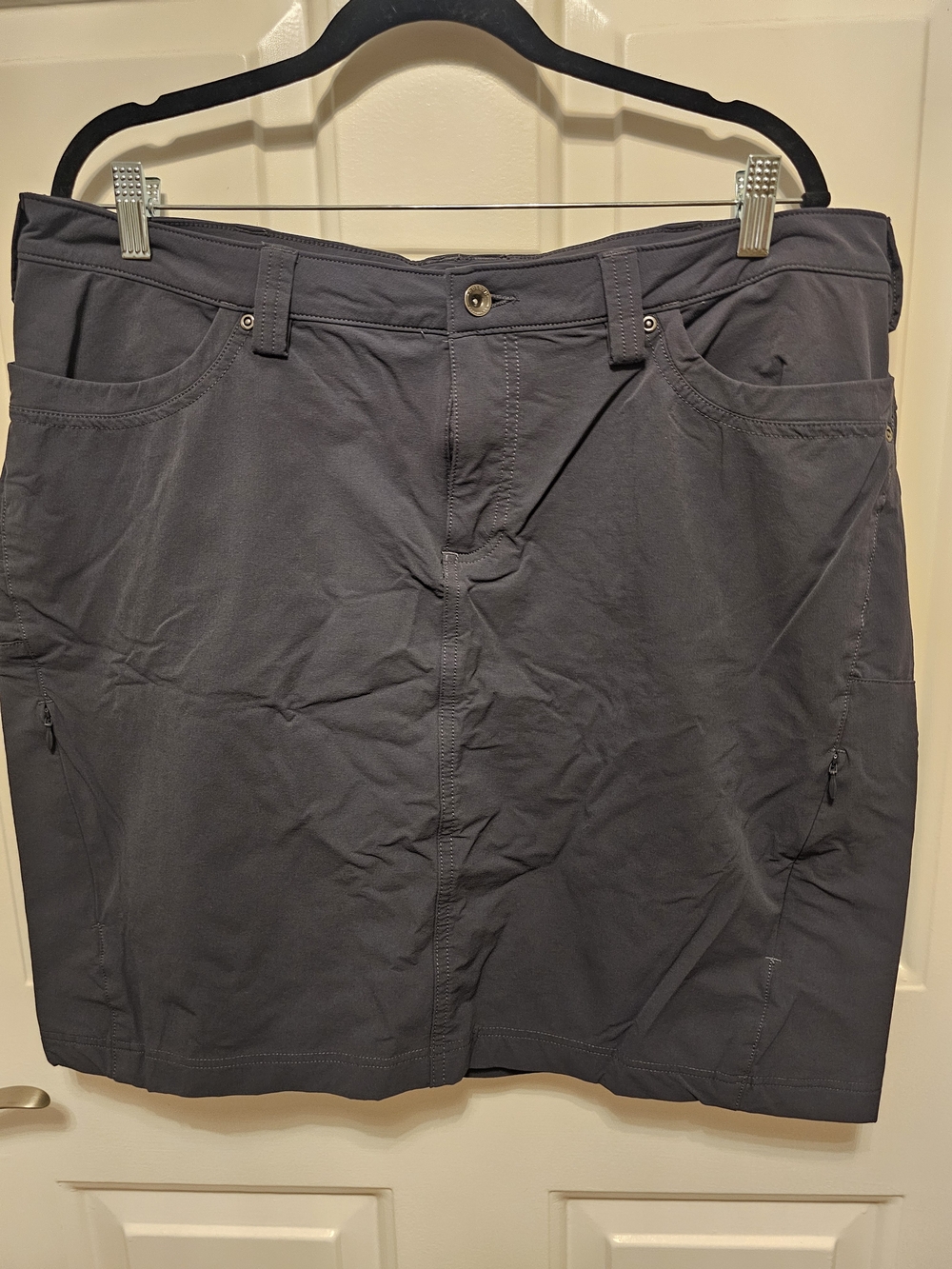 Duluth Trading Company Classic Utility Skort — Charcoal Gray